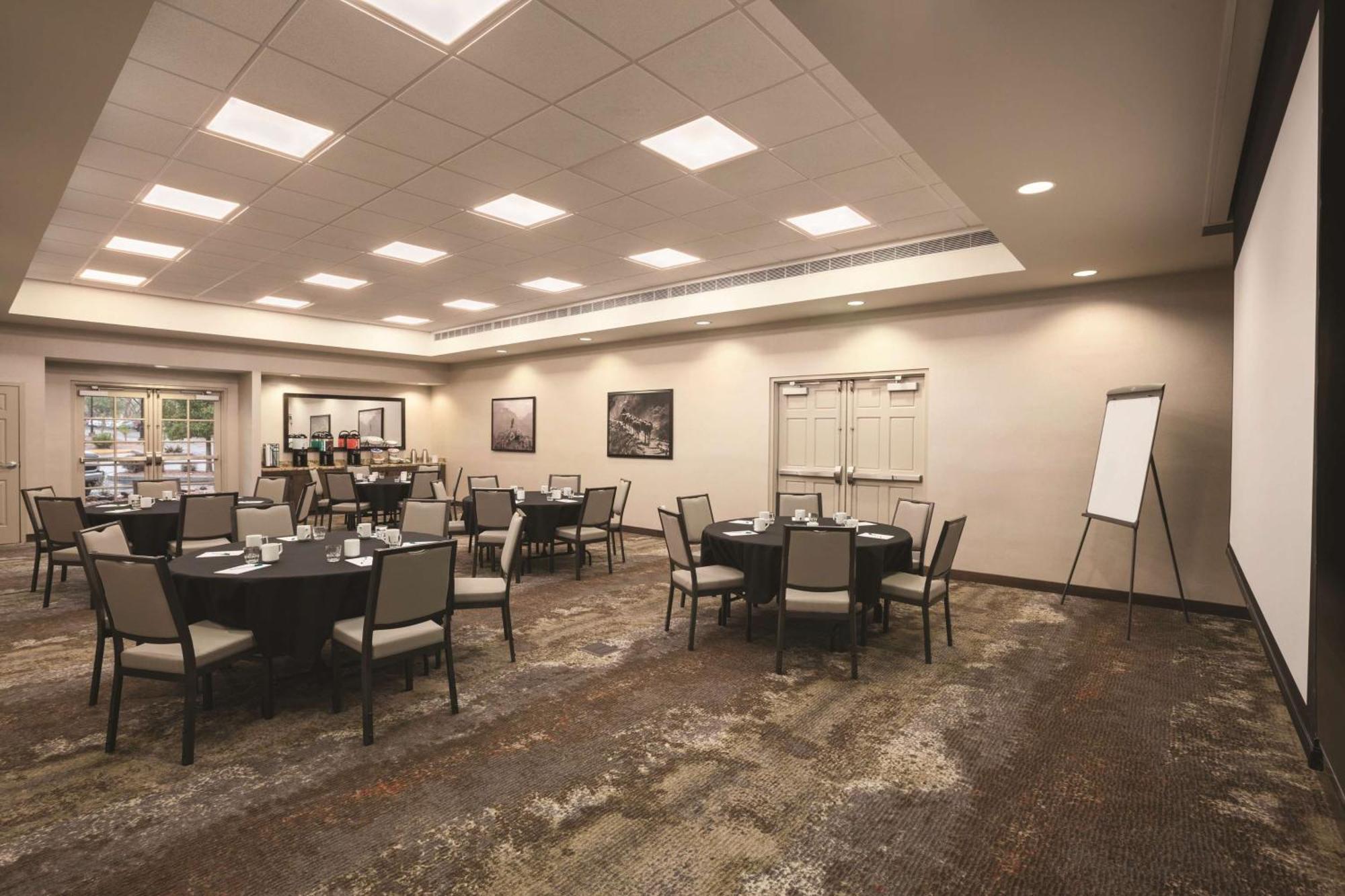 Homewood Suites Tucson St. Philip'S Plaza University Экстерьер фото