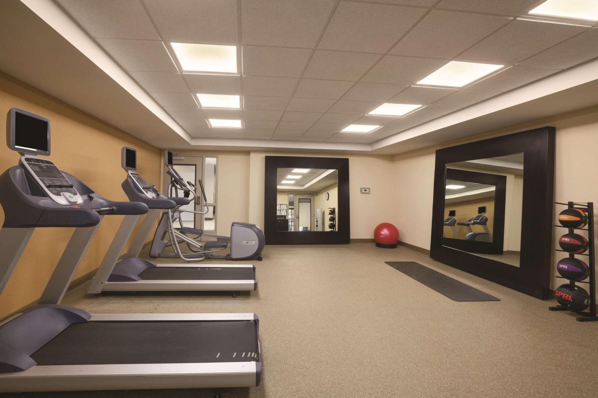 Homewood Suites Tucson St. Philip'S Plaza University Экстерьер фото